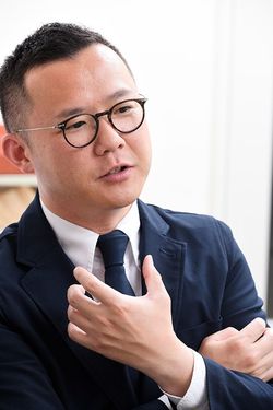 元NHKアナウンサー 塚本 堅一