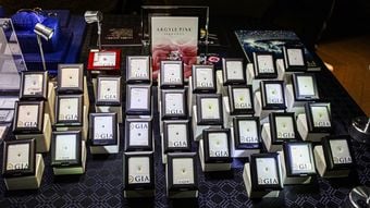 金でもダイヤでも都心タワマンでもない…新富裕層がこぞって買っている"1個10億円超の投資先"とは