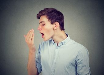 歯を磨くだけでは「口臭」が消えないワケ