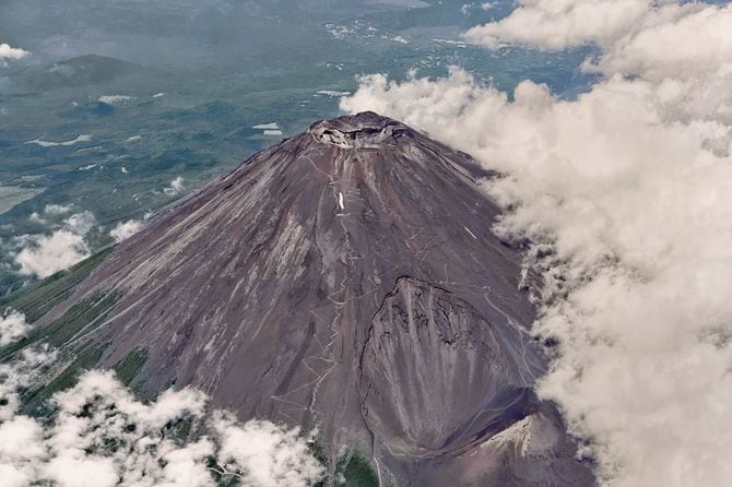 上空から見た富士山