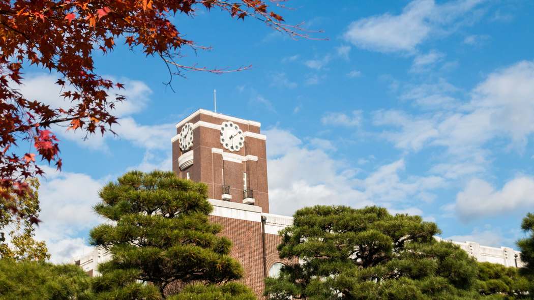 京都企業はなぜ本社を東京に移さないのか…グローバル企業輩出の背景にある逆転の発想と４つの感性 白と黒の間にあるグレーゾーンを尊ぶ