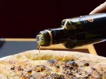 美と健康に効く。オリーブオイルの賢い活用法