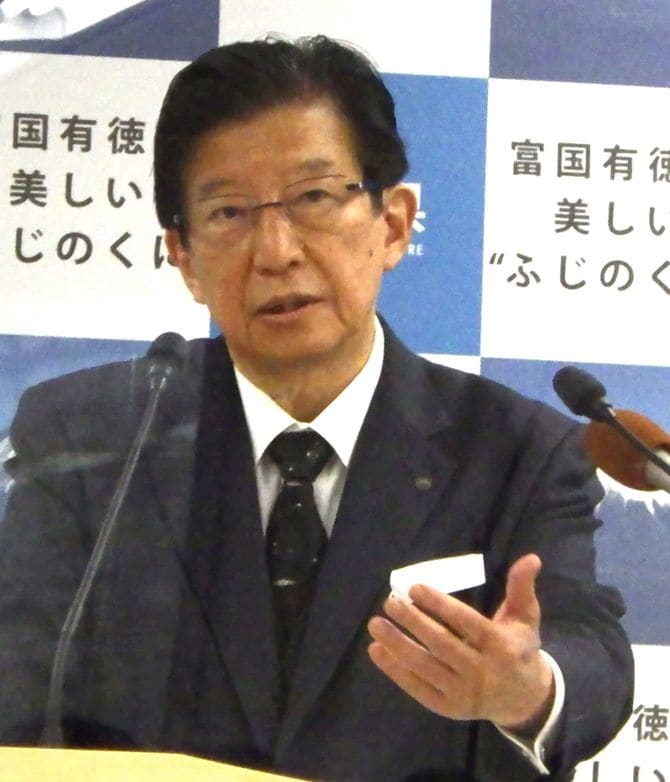 「サイフォンの原理」で地下水が県外流出するから山梨県の調査ボーリングをやめるよう発言した川勝知事