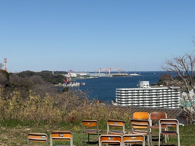 展望台から東京湾が見渡せる
