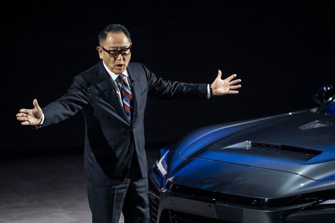 2025年12月5日、静岡県裾野市の「ウーブン・シティ」で開催された新型スポーツモデルのワールドプレミアで、スピーチするトヨタ自動車の豊田章男会長
