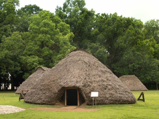 縄文時代の竪穴住居 