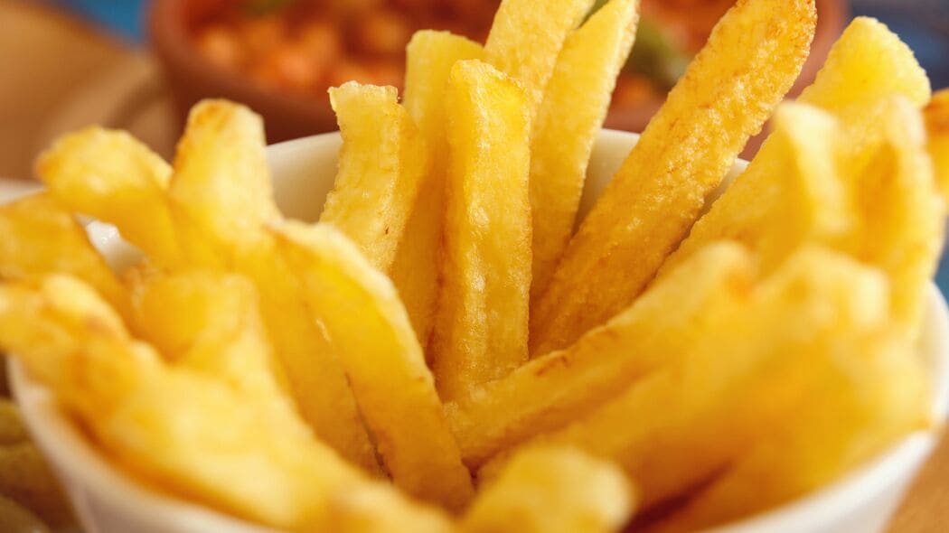 まさかフライドポテトで腸が壊れるとは…法医学教授が見た｢1日500円で生きる男子中学生｣の壮絶な最期