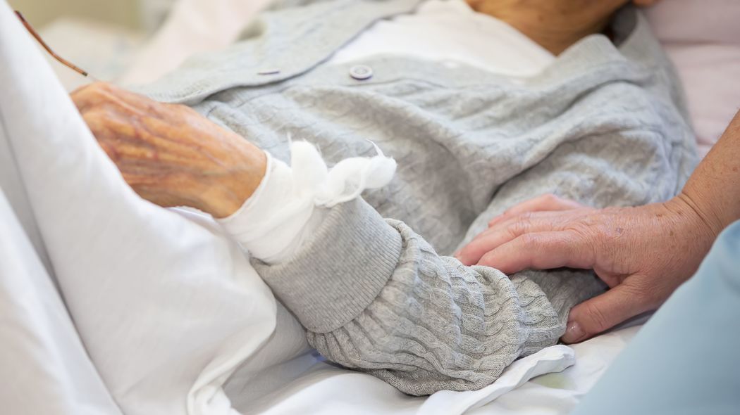 がんと老衰､どちらが残酷か…｢死んだ方がまし｣と繰り返す認知症の91歳母を看取った阪大名誉教授の"回答"