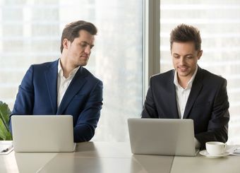 ライバルを気にしすぎるのは「暇な証拠」