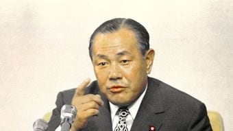 北京を訪れた田中角栄が本気で焦った…｢室温17度｣の部屋に｢木村屋のアンパン｣が置かれていた怖すぎる理由