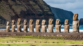 なぜ1万2000人いた島民は110人になったのか…絶海の孤島に君臨した｢イースター島の王｣の意外な正体