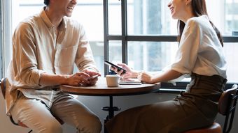 マッチングや婚活パーティまで会社が社員の婚活を支援するワケ