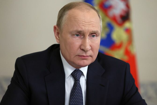 2022年06月22日、ロシアのウラジーミル・プーチン大統領は、ロシアのモスクワで行われた安全保障理事会のメンバーとの電話会議において議長を務めた