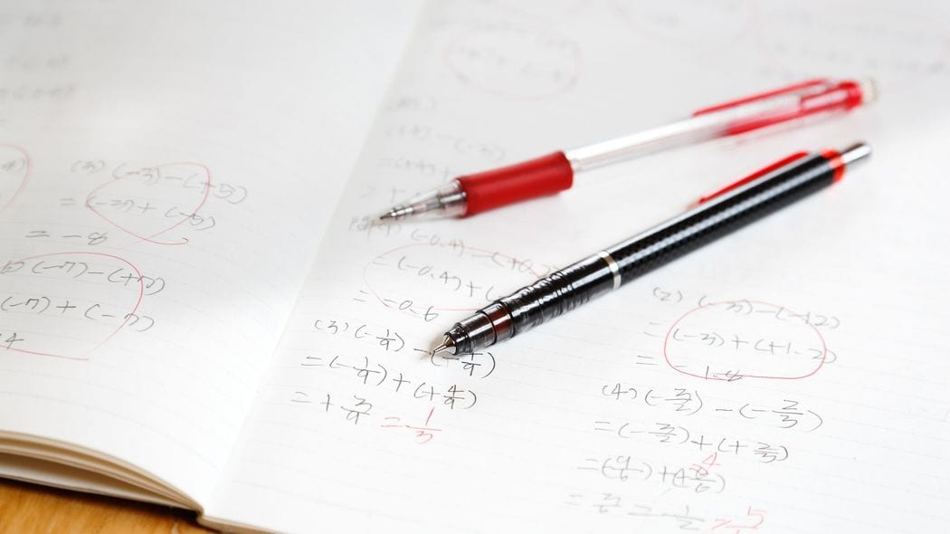 そりゃ自ら勉強する子どもになるわ…テストの点が悪かった時に｢頭のいい子が育つ家庭｣が必ずやっていること ｢勉強が苦手な子｣の親ほど｢がんばりなさい｣と言う