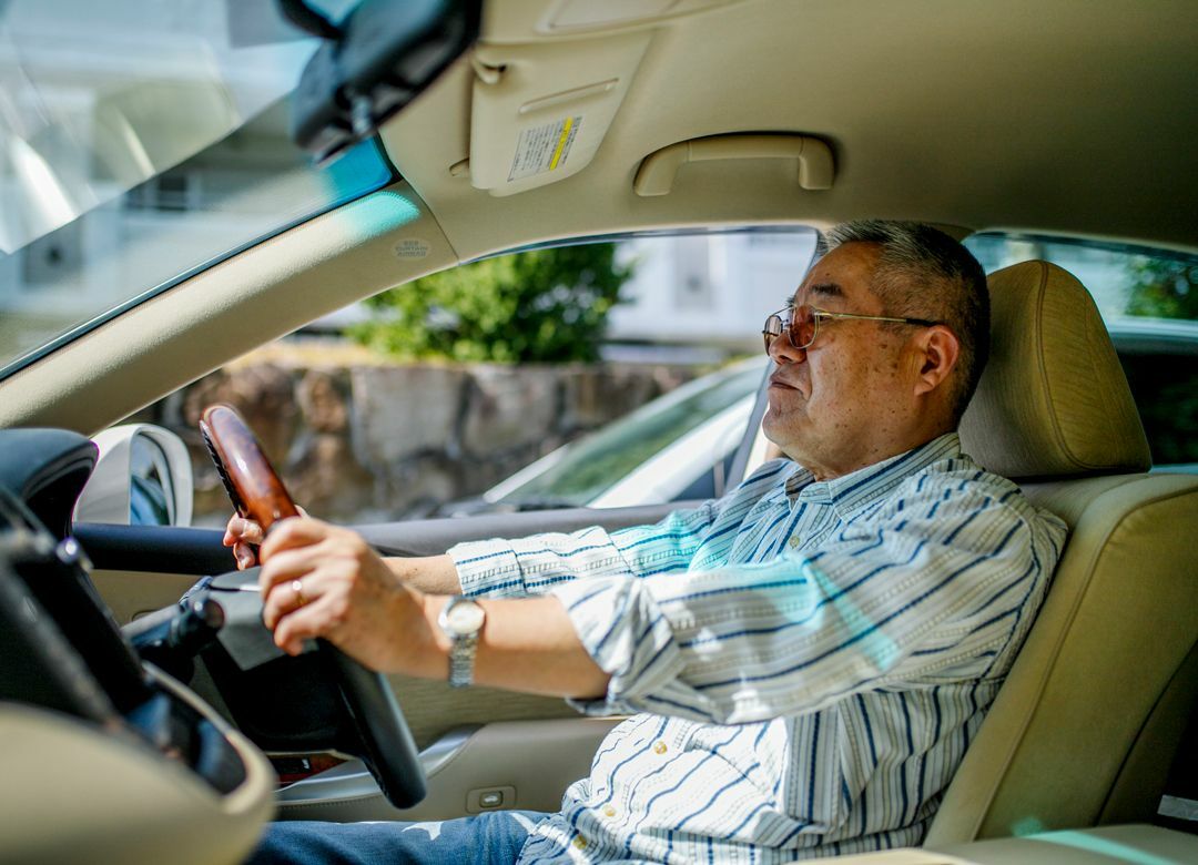 クルマで街を徘徊する老人がウヨウヨいる 高齢者の車免許の制度を変更せよ