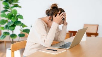 世帯年収1000万円超でも毎月赤字の40代夫婦…子2人の大学進学を乗り越えるためFPが真っ先に変えたこと