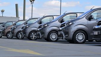 カーシェアの駐車場が出し入れしにくいワケ