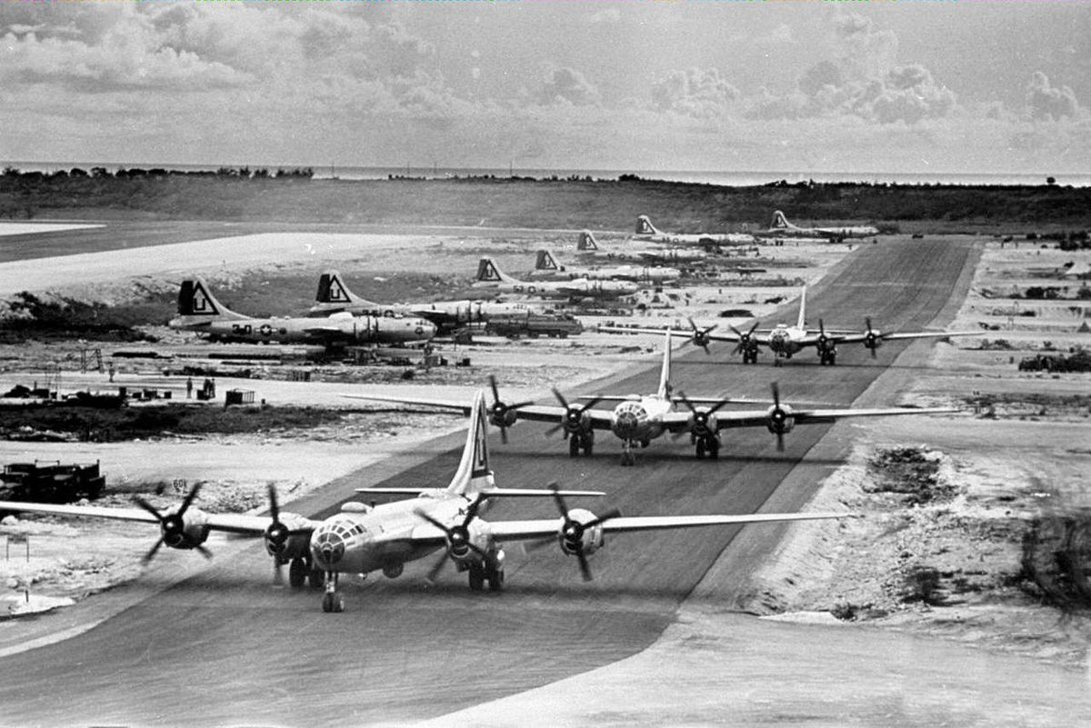 B-29、1945年テニアン島マリアナ諸島（米空軍の写真）