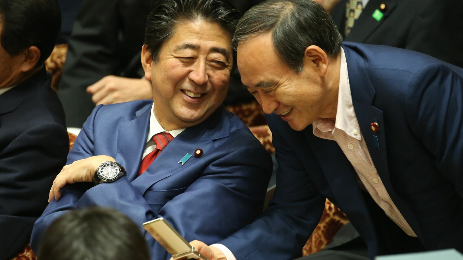 ｢銀座の焼き鳥屋で2人｣が心に刺さる…｢岸田首相×菅前首相｣あまりに残酷すぎる弔辞格差 専門家が採点｢血が通わない検索記事のような話｣に抱く違和感