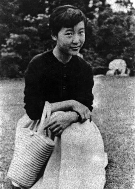 愛新覚羅溥傑と嵯峨浩の長女・慧生。1957年12月に天城山中で心中事件を起こした