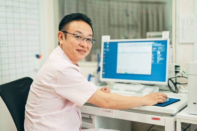 杉本雅樹代表。筑波大学医学群卒業。筑波大学附属病院などの勤務を経て、2005年9月、千葉県館山市にファミール産院を開院