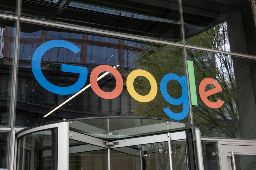 2017年には最初の卒業生を輩出し、卒業生の多くがGoogle、Microsoft、国連、マッキンゼーなどの世界的企業・機関で活躍するほか、社会起業家として独自のベンチャーを立ち上げるケースも多く見られるという