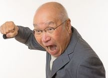 電車内・飲食店でキレる老人の暴走脳みそ