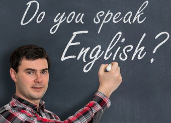 英会話学校"若い白人講師"獲得でM＆A盛ん