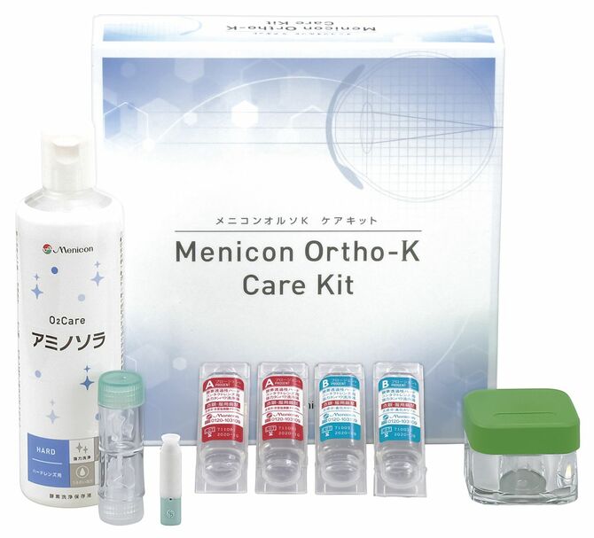 角膜矯正用コンタクトレンズ「メニコンオルソK」。就寝時に装用し、角膜前面を平坦化することで近視を一時的に改善させる特殊なハードコンタクトレンズ。