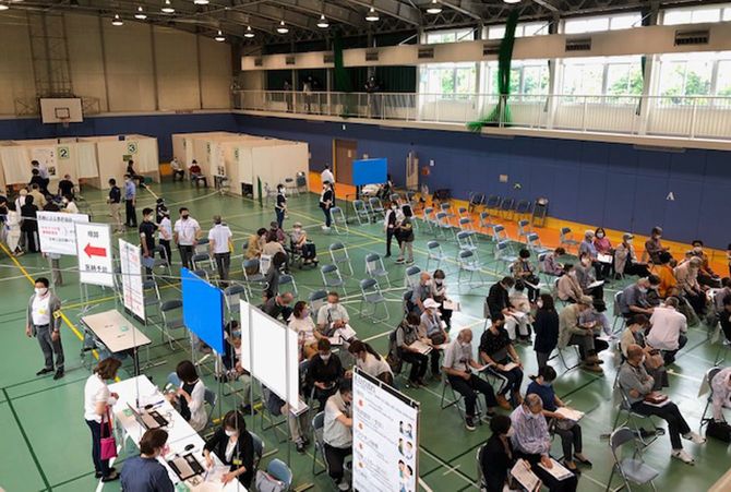 トヨタ自動車が支援するワクチン接種会場。1日600人程度が接種に訪れている