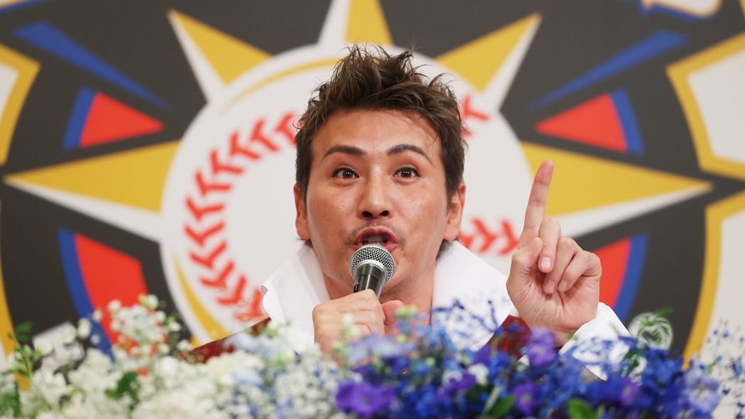 ｢次はビッグボスがセンターを守るかも｣日本ハム･新庄監督が大騒ぎを続ける本当の狙い 記録よりも｢記憶｣に残る野球の強さ