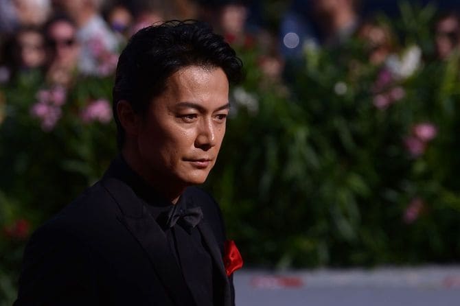 2017年9月5日、ヴェネツィア・リドで開催された第74回ヴェネツィア国際映画祭のコンペティション部門に出品された映画『三度目の殺人』のプレミアに出席する俳優の福山雅治さん