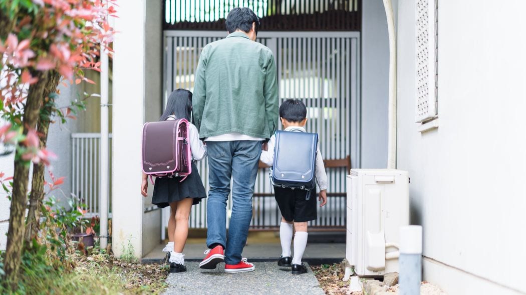 ｢むしろ追い詰めてしまう｣学校に行きたくないという子に親が言ってはいけない"ある言葉" 不登校は3年連続で過去最多を更新