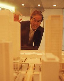 <strong>三菱地所 木村惠司社長</strong><br>1947年、埼玉県生まれ。浦和高校、東京大学経済学部卒。2000年取締役企画本部経営企画部長、05年社長就任。丸の内を中心に「歴史と文化」を発信する街づくりに力を入れる。