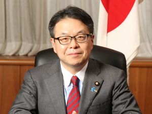 世耕弘成経済産業大臣（当時）