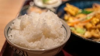 定食屋で｢ご飯大盛り無料｣は危険すぎる…激務でも太らない三菱商事の社員が店員に返した"スマートな一言"