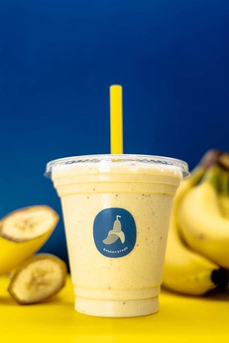 バナナスタンドのバナナジュース。並サイズで1杯340円。