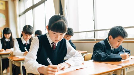 子供の受験で 嫉妬心 を抱く高学歴の親の葛藤 受験校が同じ 同僚の子 に負けるな President Online プレジデントオンライン