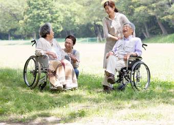 介護施設に入るなら、いくら必要なのか？