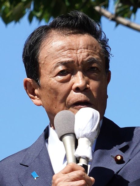 横浜・桜木町駅前で街頭演説をする麻生太郎自民党副総裁(2022年)