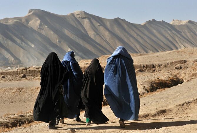アフガニスタン人女性