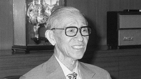従業員は大喜び､休み返上で1日中働いた…松下幸之助が世界大恐慌から