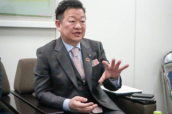 安立氏