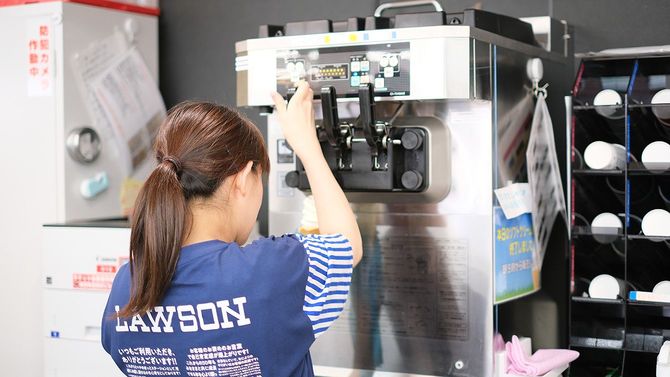 1日250個売れたこともあるソフトクリーム