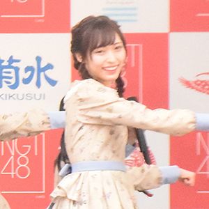 なぜ Akb48 には握手会が必要なのか President Online プレジデントオンライン