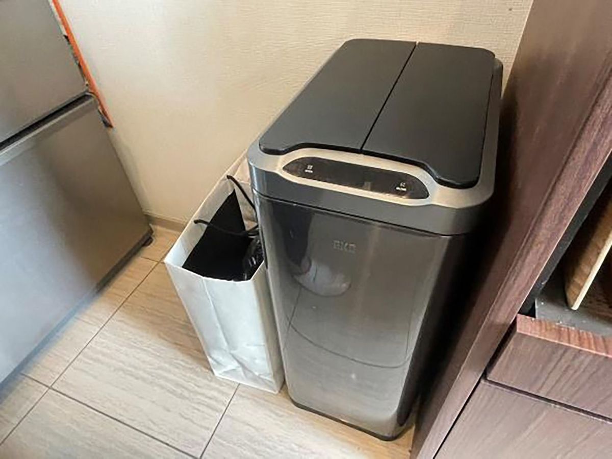 西崎家のお気に入りゴミ箱は、EKO「ファントムセンサービン 45L」