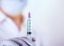 中国人が日本でワクチンを大量接種する訳