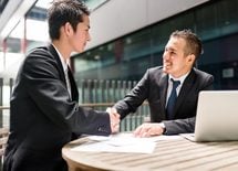 空気を読みすぎる人が「KY」になる理由