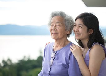 自立できない孫を育てた70代女性の後悔