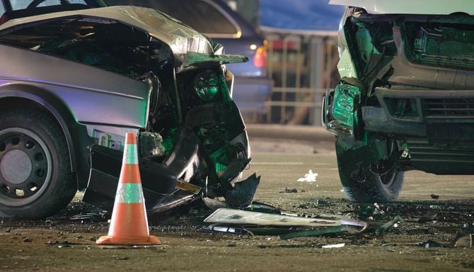 自動車事故車両